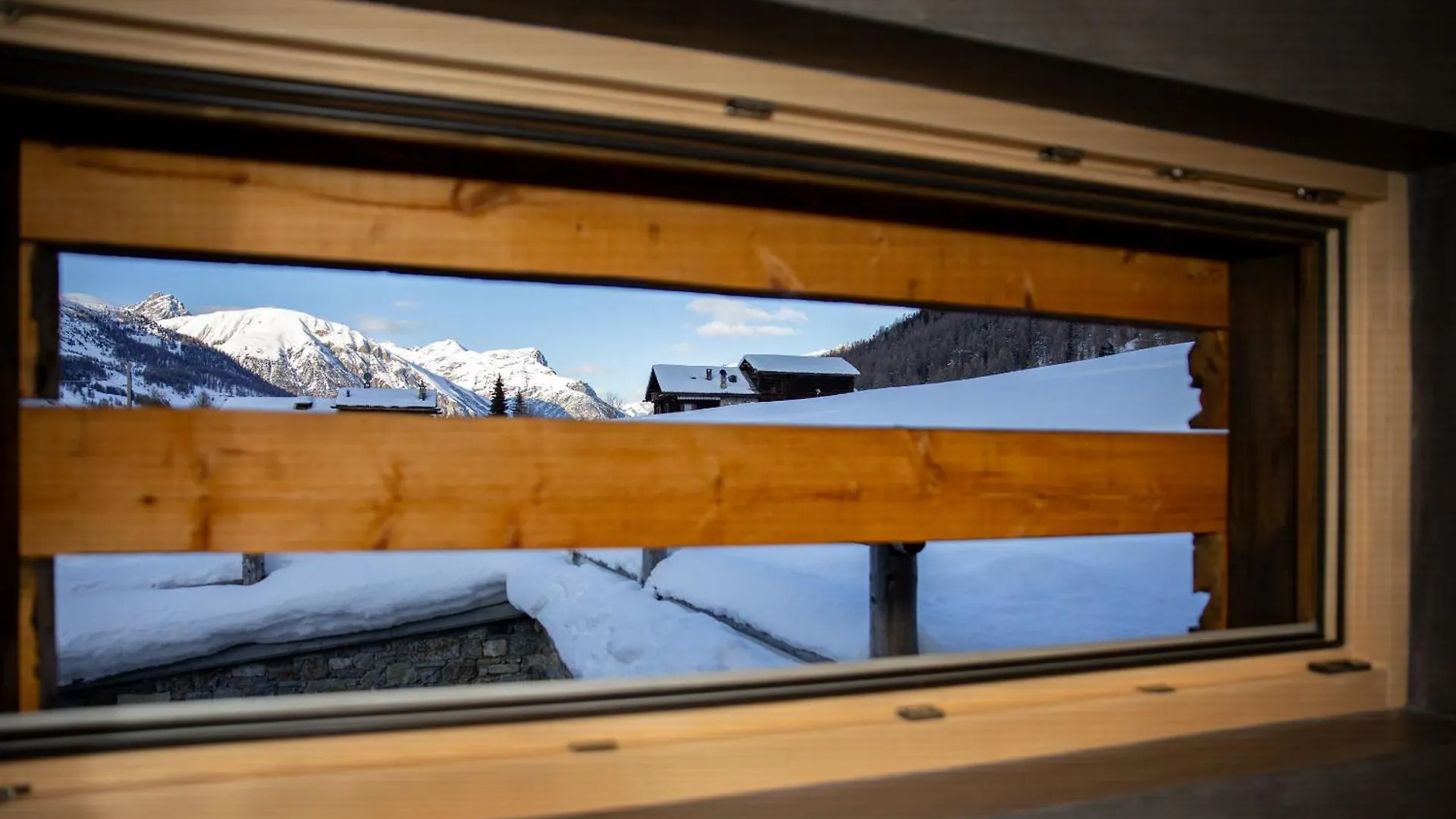 Chalet River Villa Genf Spa - Relax Livigno 0*,  Italy